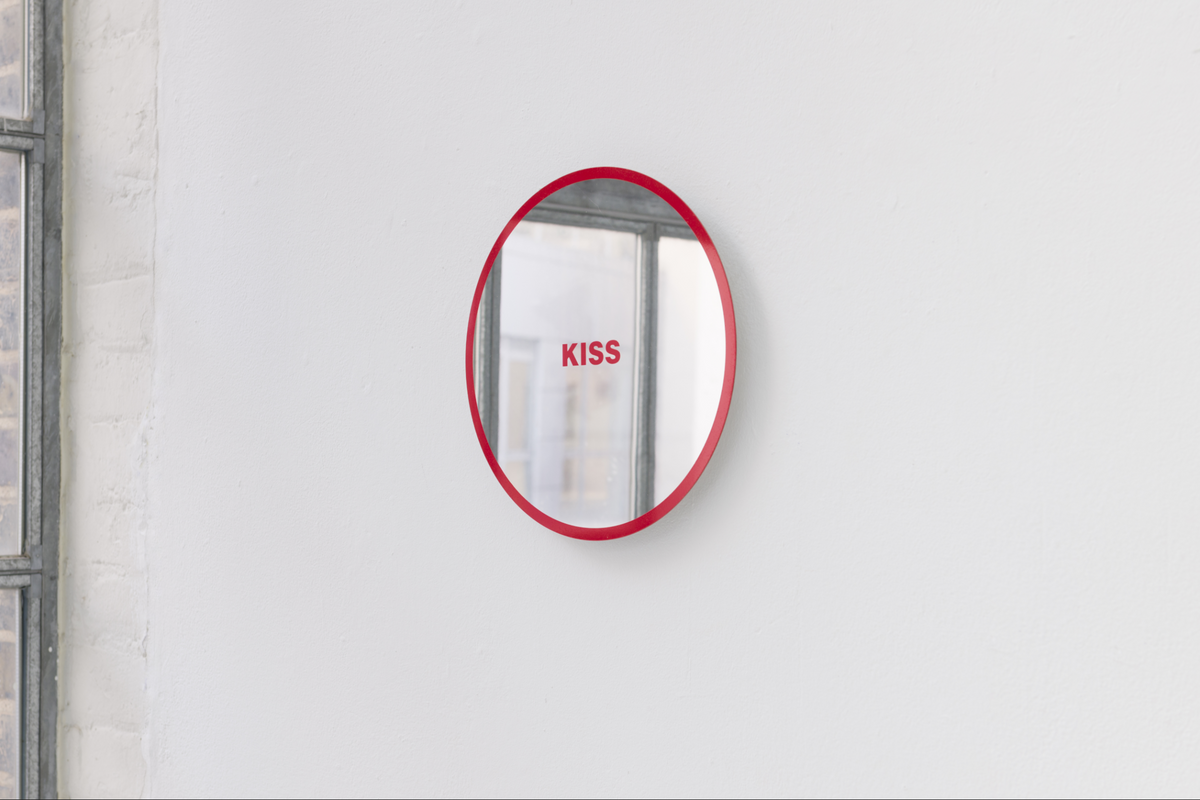 UNTITLED (2KISS)